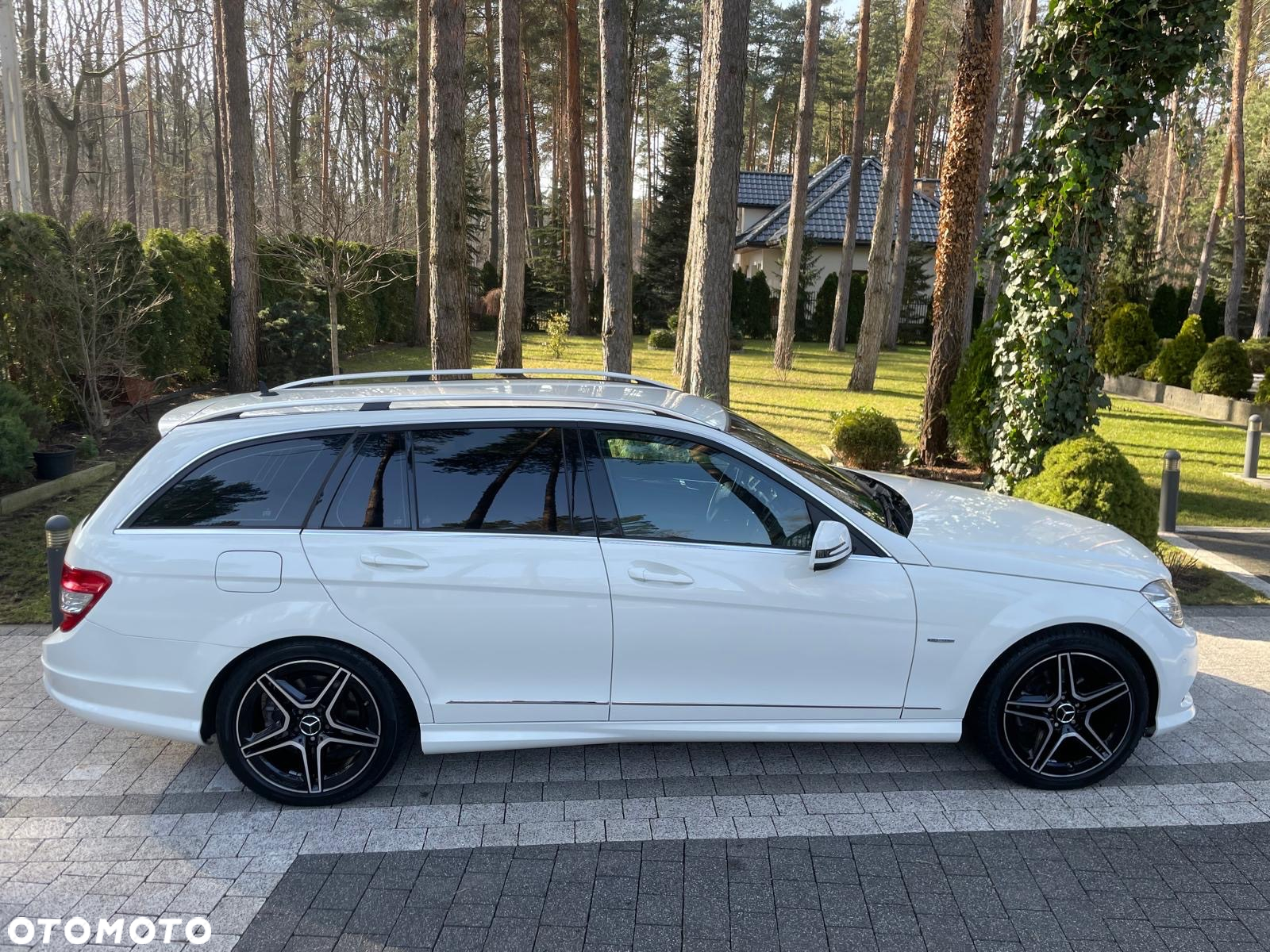 Mercedes-Benz Klasa C 250 CGI BlueEff Avantgarde - 15