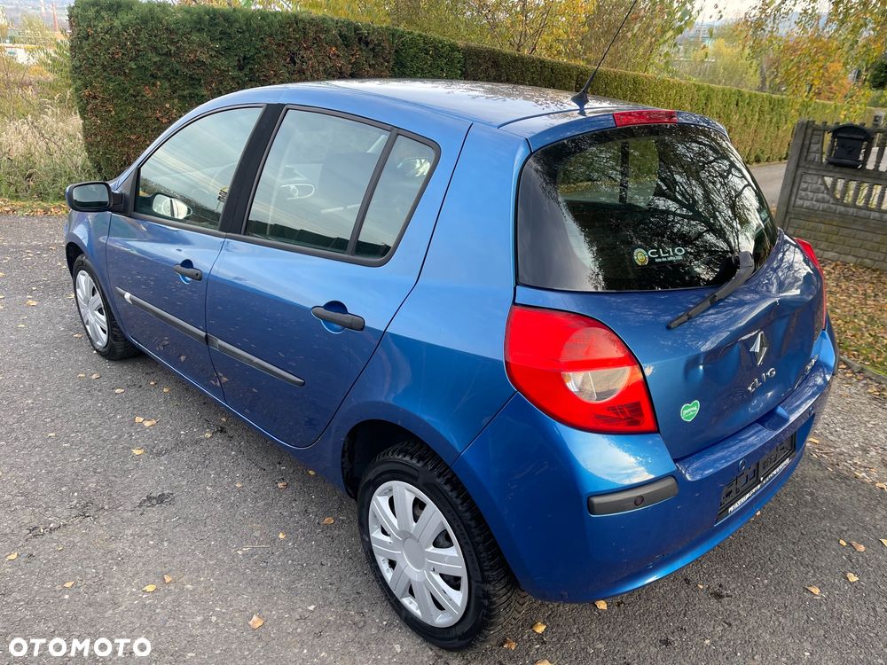 Renault Clio 1.2 16V 75 Dynamique - 4
