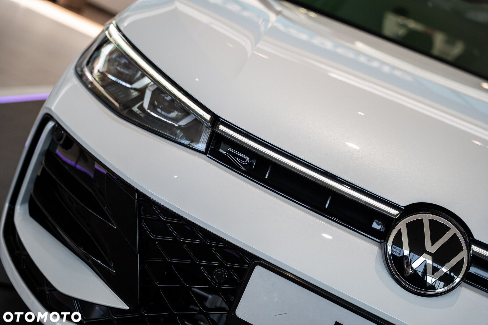 Volkswagen Passat - 4