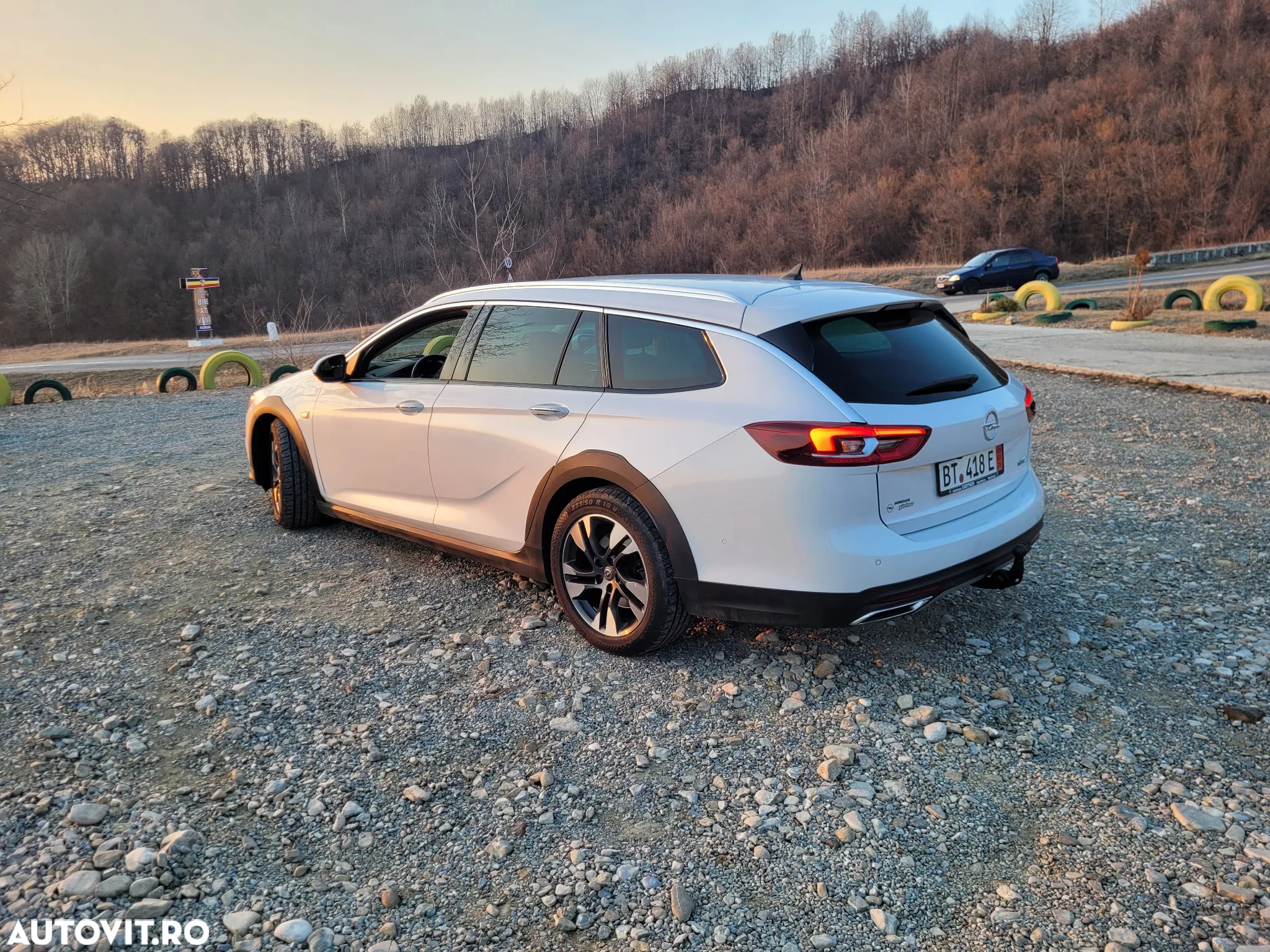 Opel Insignia Country Tourer 2.0 BiTrb D 4x4 Automatik Exclusive - 5