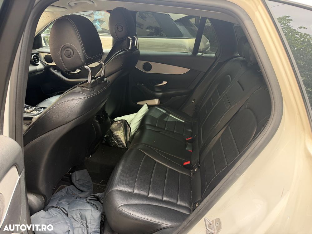 Mercedes-Benz GLC 220 d 4MATIC 9G-TRONIC - 6