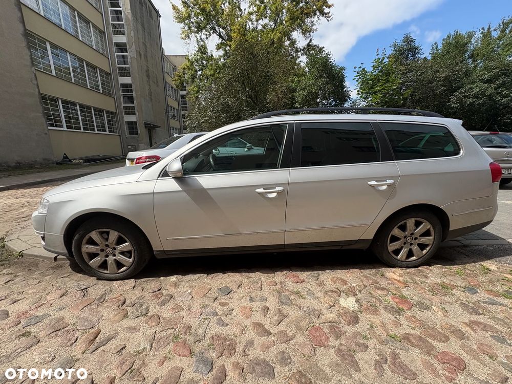 Volkswagen Passat 2.0 TDI Comfortline - 3