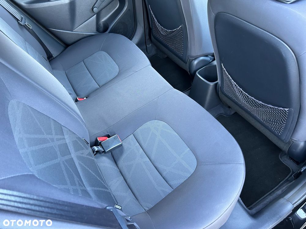 Kia Rio 1.4 Spirit - 16