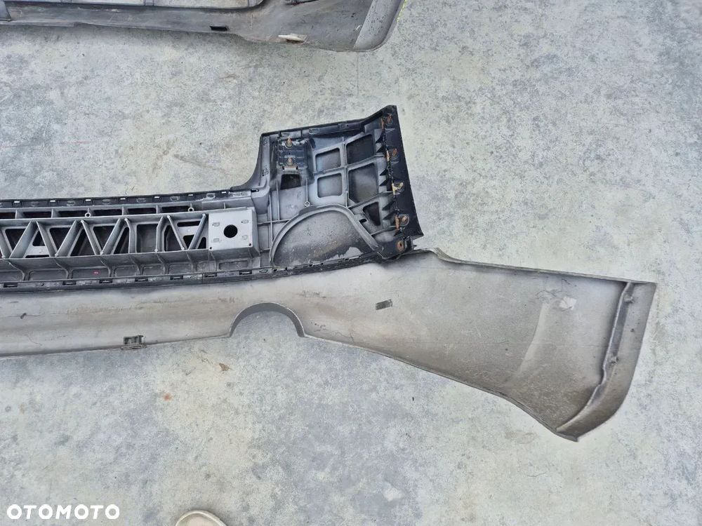 AUDI A4 B6 ZDERZAT TYŁ - 12