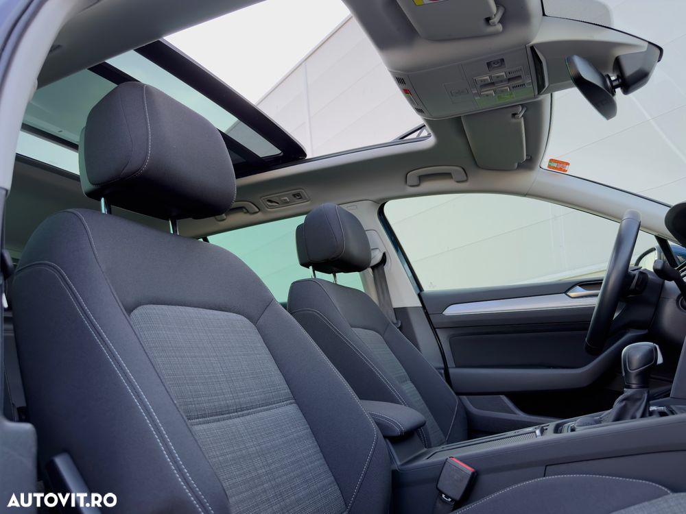 Volkswagen Passat 2.0 TDI SCR DSG Business - 29