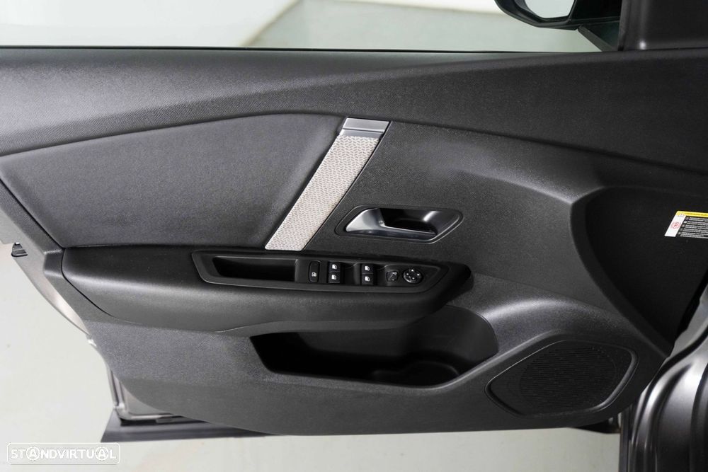 Citroën C4 1.2 PureTech Shine EAT8 - 22