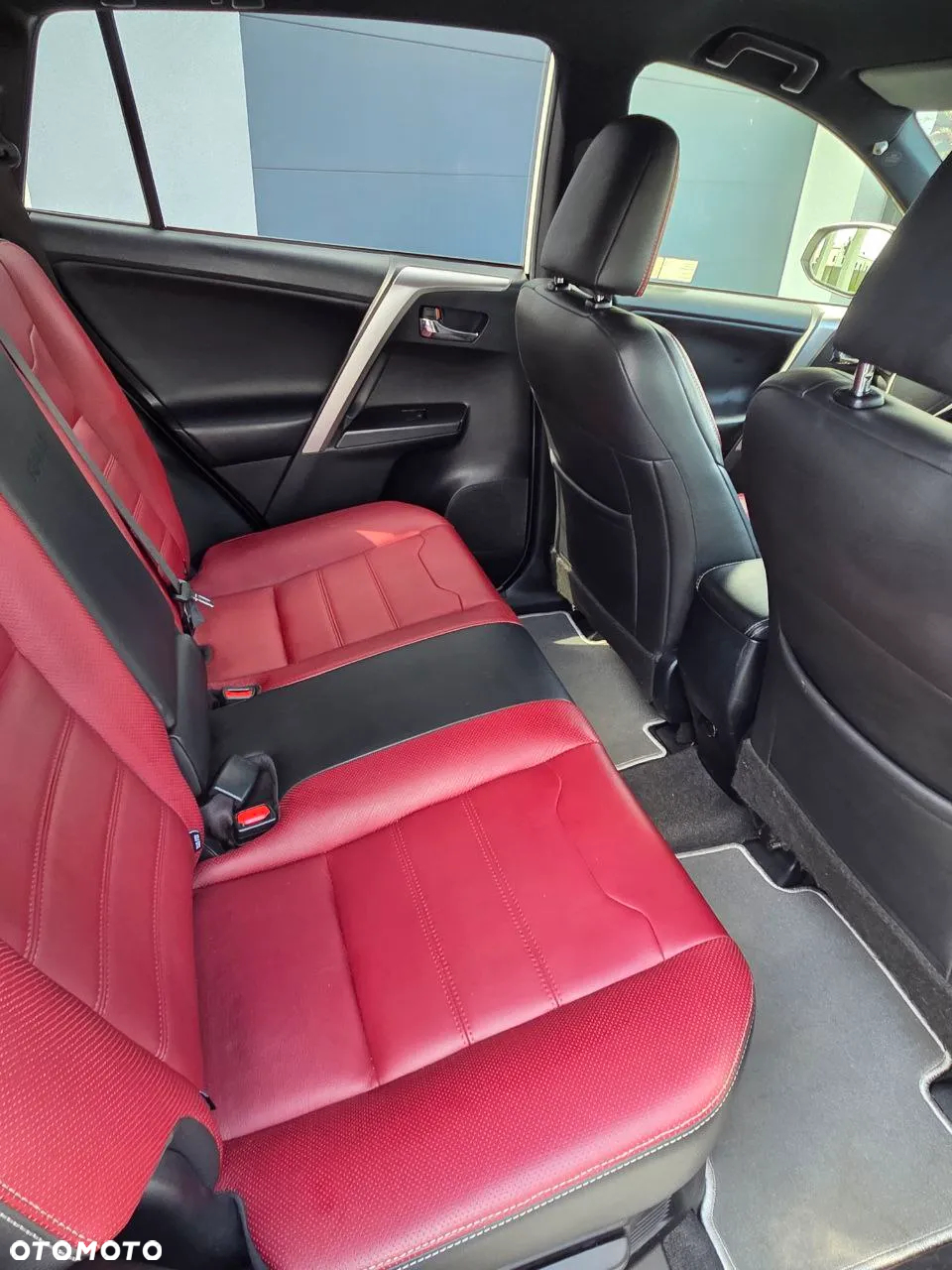 Toyota RAV4 Hybrid Premium 4x4 - 17