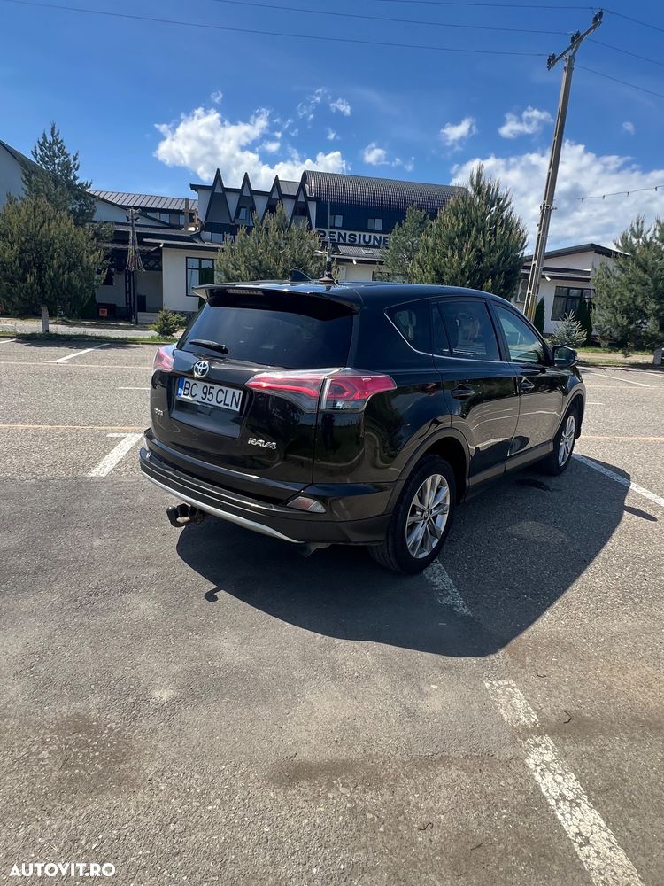 Toyota RAV4 - 7
