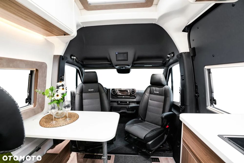 KABE Abisko Van 690 LB - 7