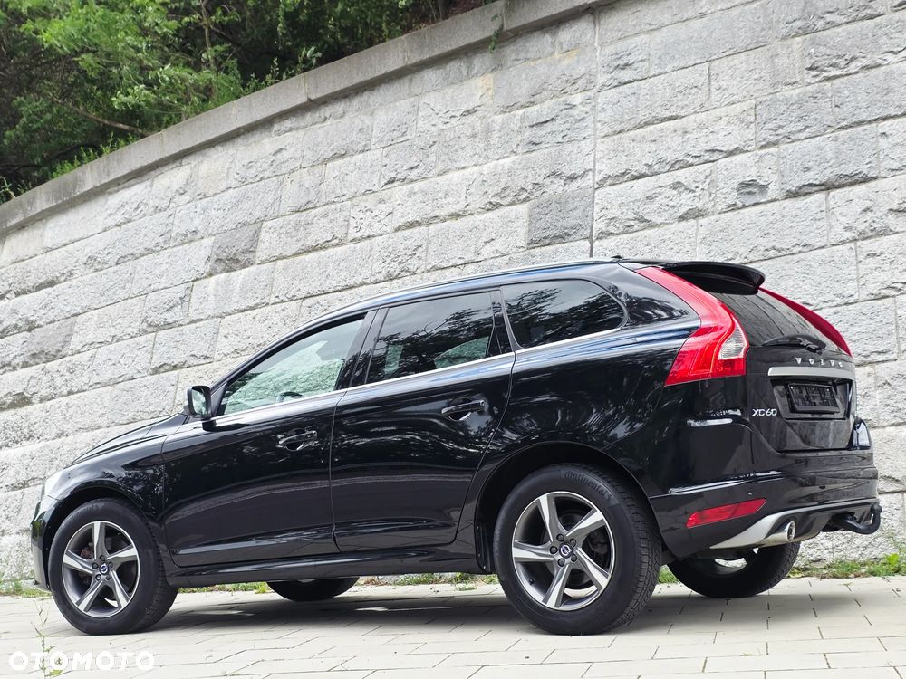Volvo XC 60 D3 Drive-E R-Design Momentum - 31