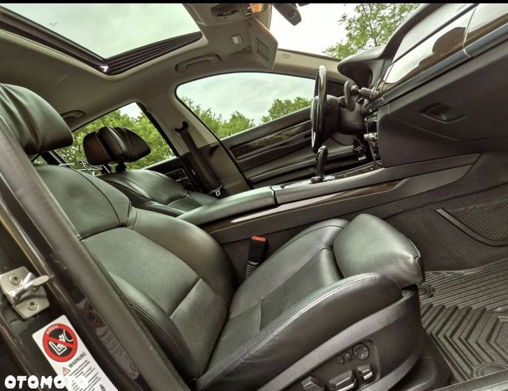 BMW Seria 7 730d - 22