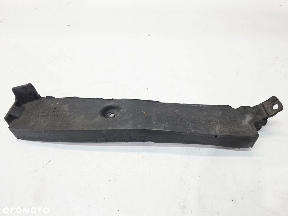 WYGŁUSZENIE BŁOTNIKA PRAWE ELEMENT ZAMYKAJĄCY AUDI TT 8J 8J0821112A - 3