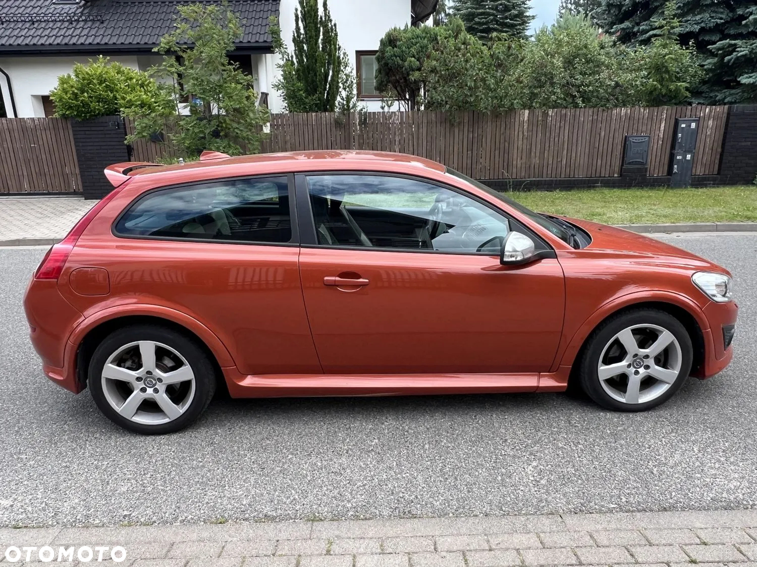 Volvo C30 D3 R-Design - 3