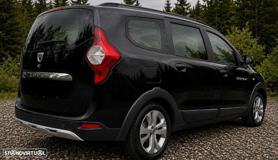 Dacia Lodgy 1.2 TCe Confort 7L - 2