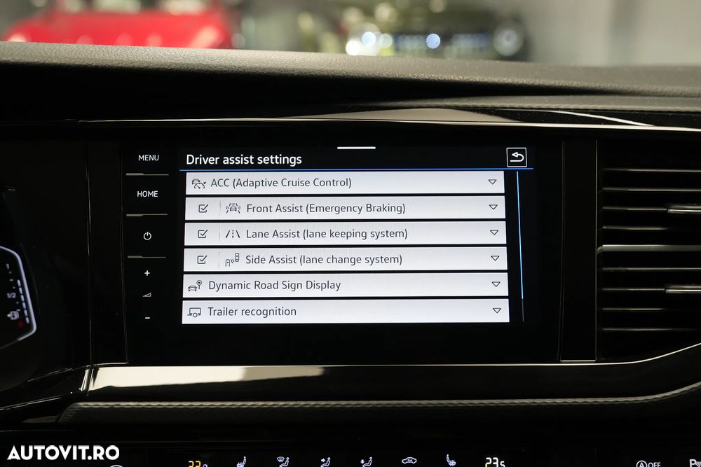 Volkswagen Multivan - 24