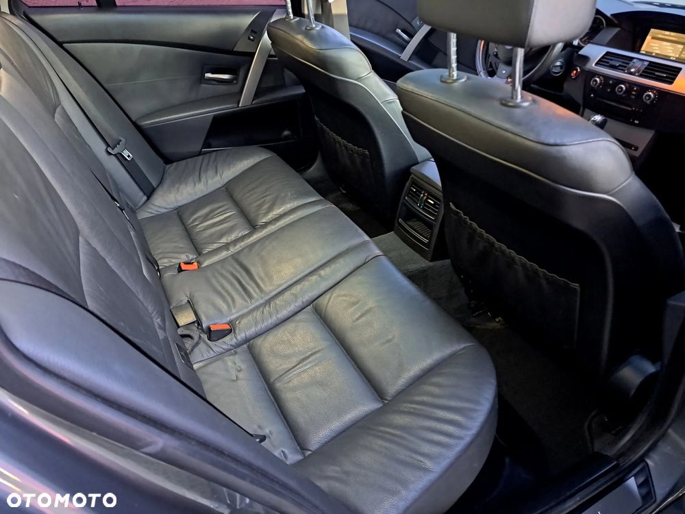 BMW Seria 5 530d - 14