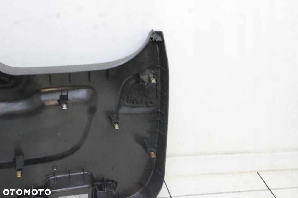 FORD FOCUS MK3 KOMBI 10R- TAPICERKA PLASTIK KLAPY POKRYWY BAGAŻNIKA - 6