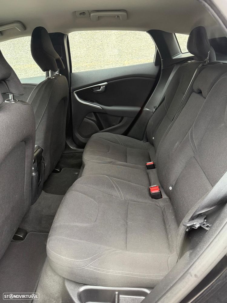 Volvo V40 2.0 D2 Momentum - 7