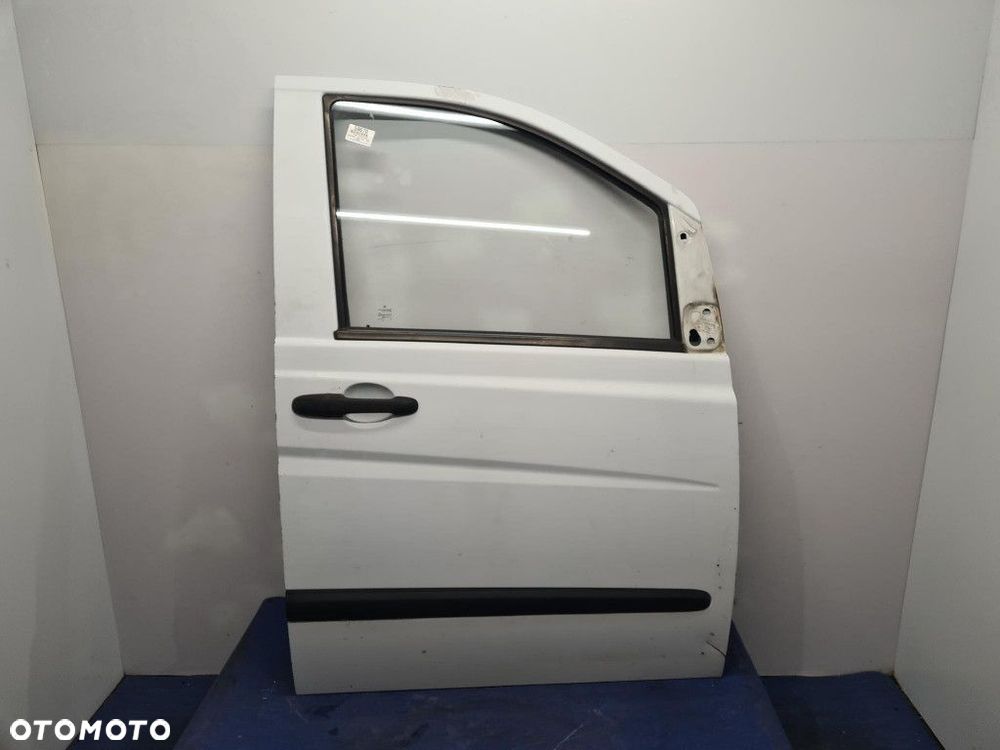 MERCEDES-BENZ VITO W639 DRZWI PRZÓD PRAWE - 1