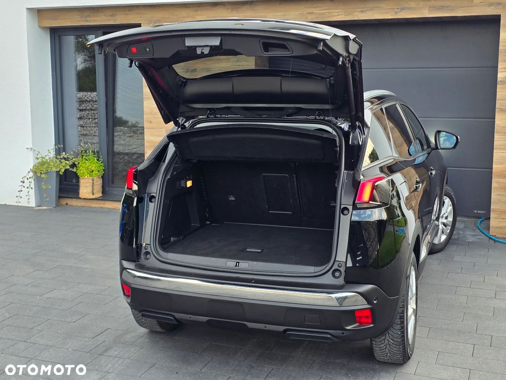 Peugeot 3008 1.5 BlueHDi Allure Pack S&S EAT8 - 36