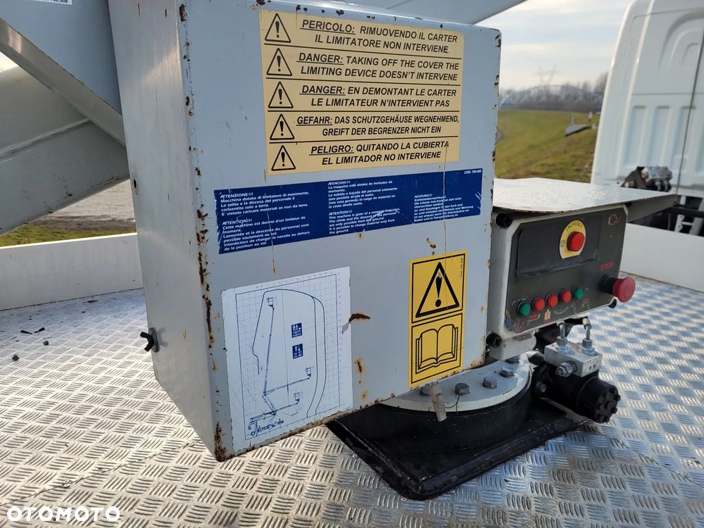 Nissan CABSTAR  35.11 - 39