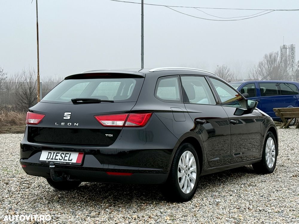 Seat Leon 2.0 TDI DPF DSG Style - 4