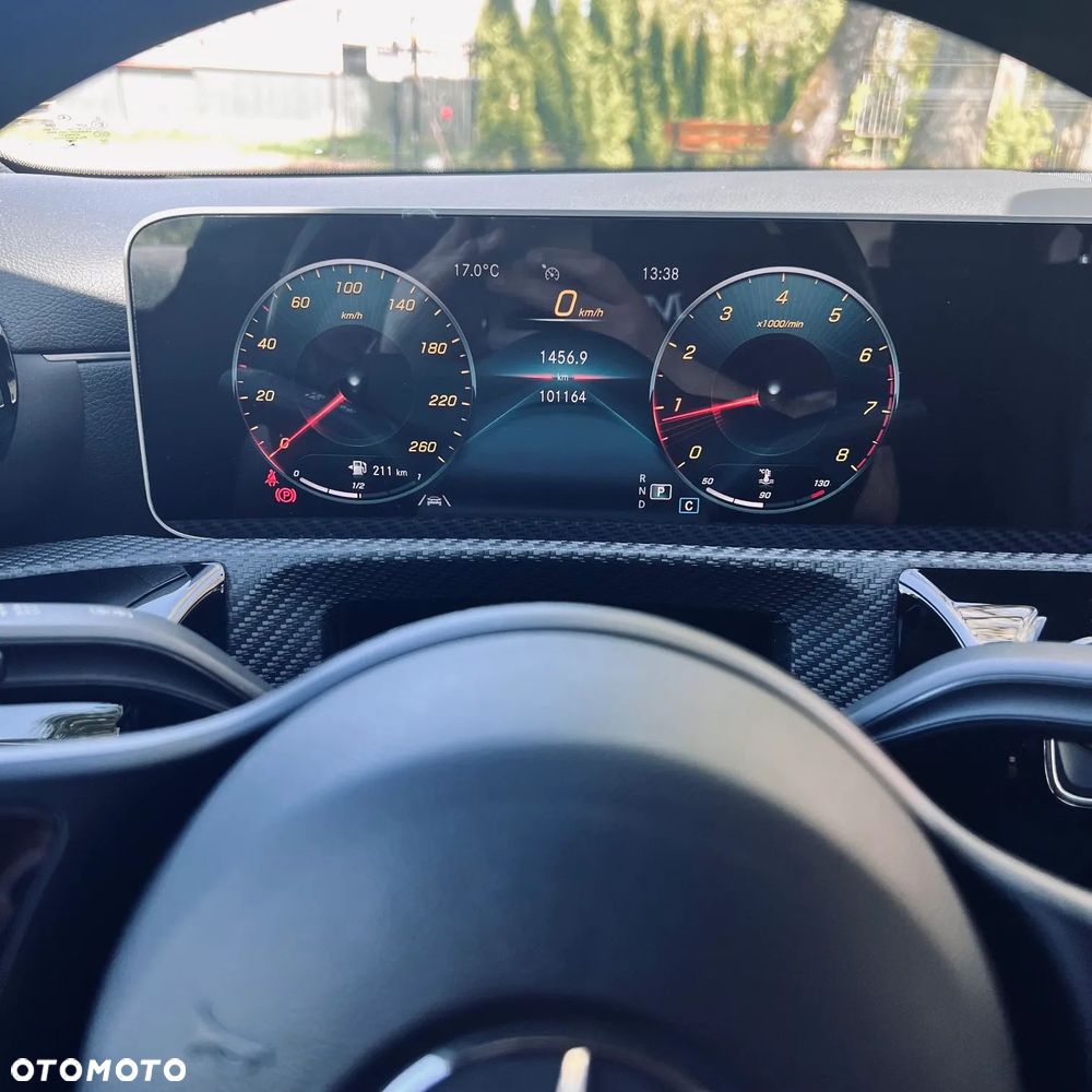 Mercedes-Benz CLA - 22