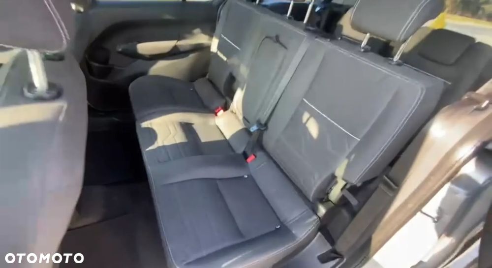 Ford Tourneo Connect - 5
