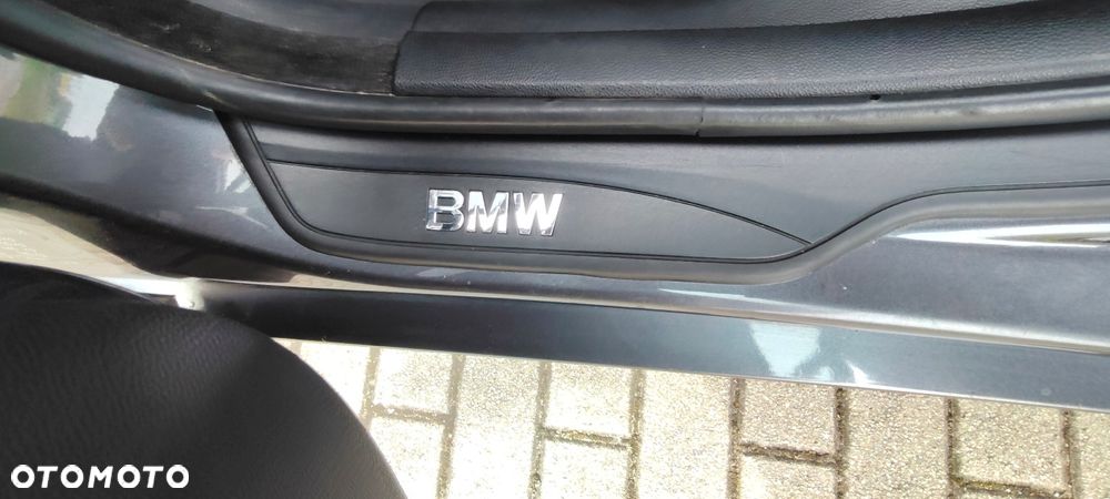 BMW Seria 3 318d - 23