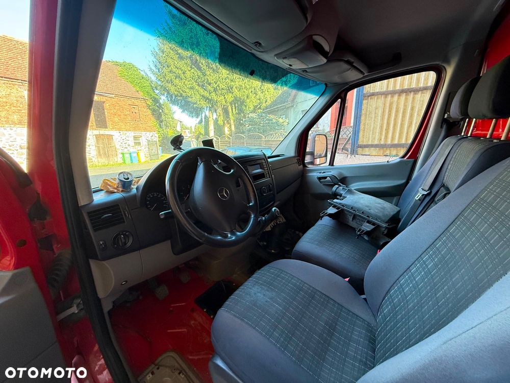 Mercedes-Benz Sprinter - 19