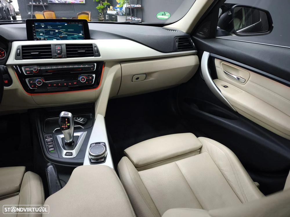 BMW 330 e iPerformance Line Luxury Purity - 33