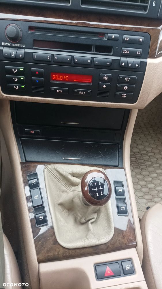 BMW Seria 3 328i - 12