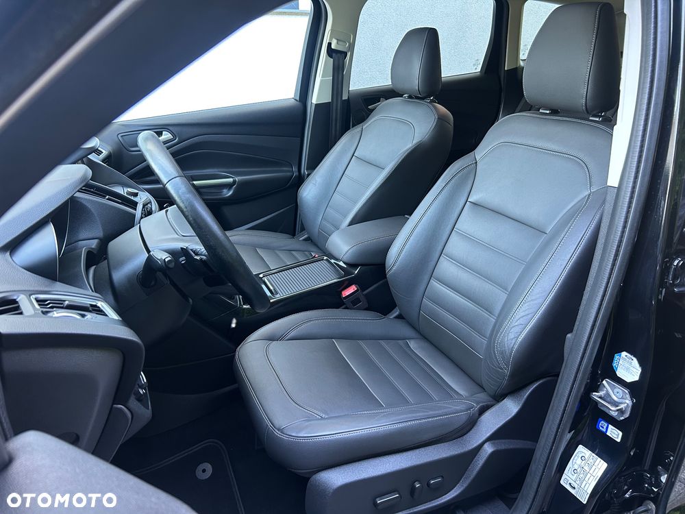 Ford Kuga 2.0 TDCi 4x4 Titanium - 26