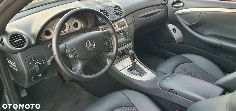 Mercedes-Benz CLK - 29