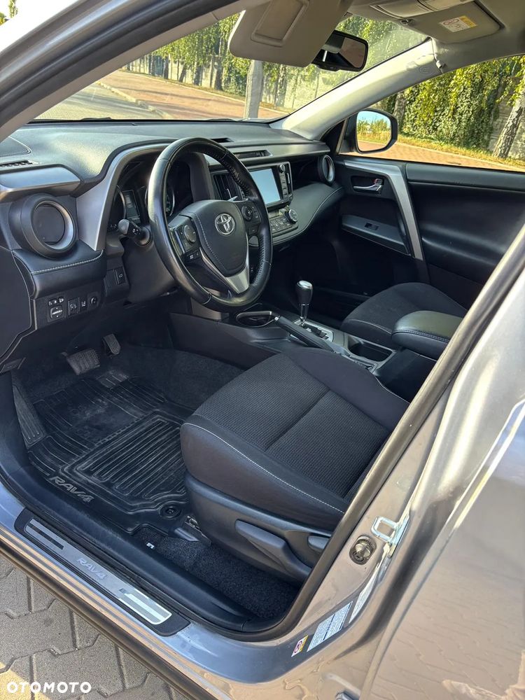 Toyota RAV4 Hybrid Style 4x4 - 6