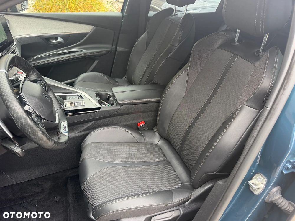 Peugeot 3008 1.6 PureTech HYbrid GT S&S EAT8 - 10
