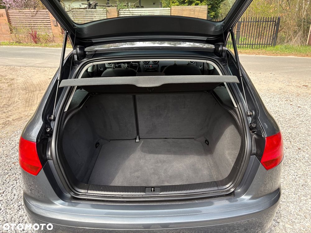 Audi A3 Sportback 1.6 Attraction - 30