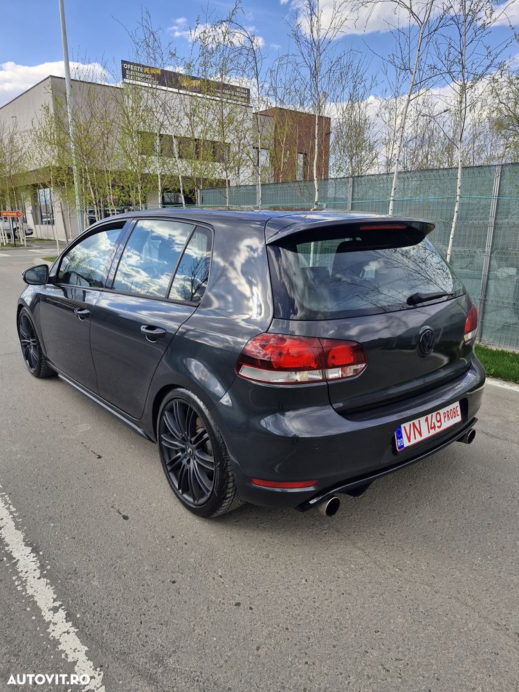 Volkswagen Golf 2.0 GTI DSG - 4