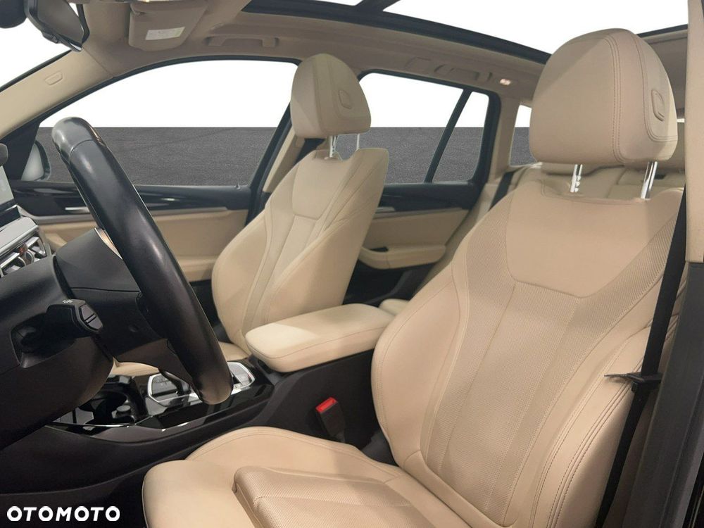 BMW X3 xDrive30i mHEV - 16