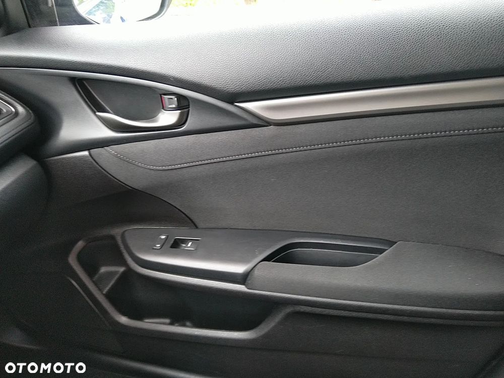 Honda Civic 1.5 i-VTEC Turbo Sport - 23