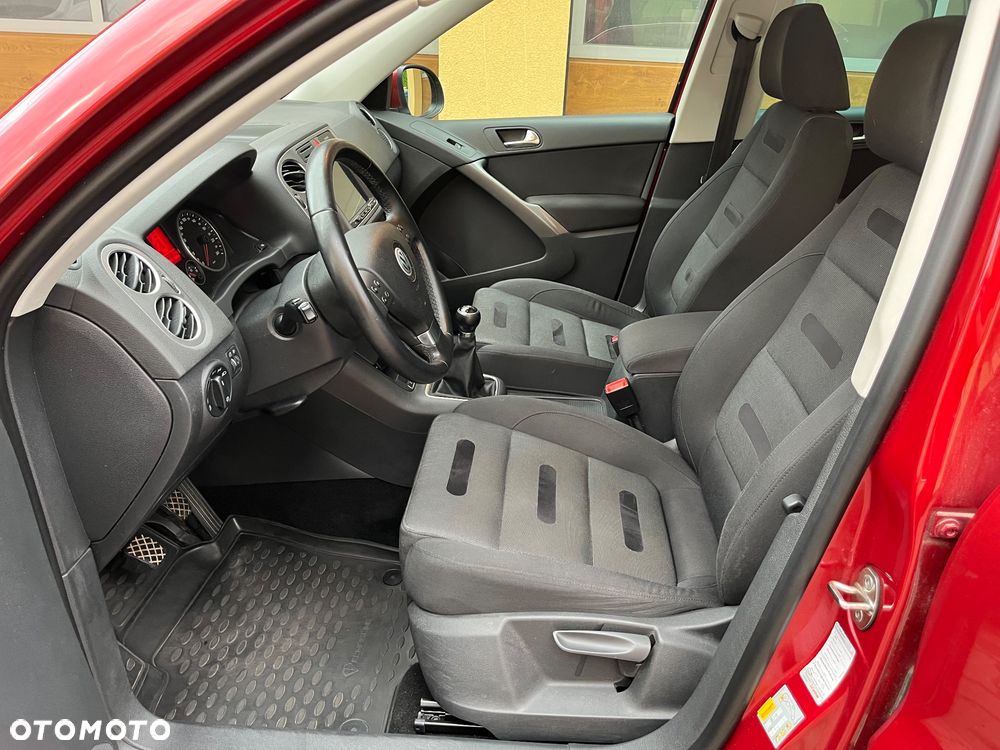 Volkswagen Tiguan 2.0 TDI DPF 4Motion BlueMotion Technology Sport & Style - 8