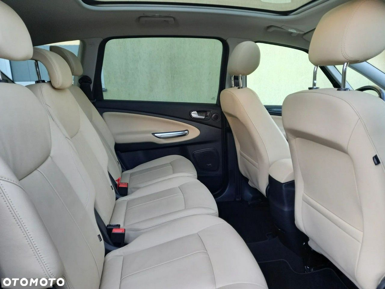 Ford S-Max - 25