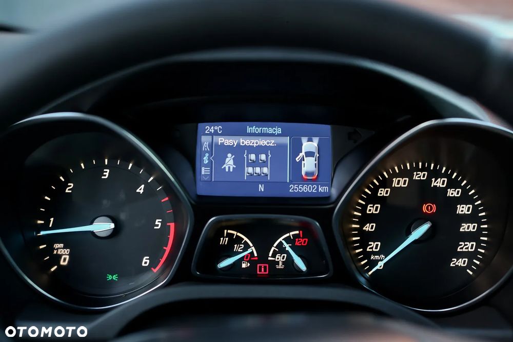 Ford Kuga 2.0 TDCi 2x4 SYNC - 30