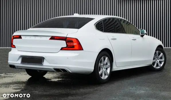 Volvo S90 D4 SCR Momentum Pro - 4