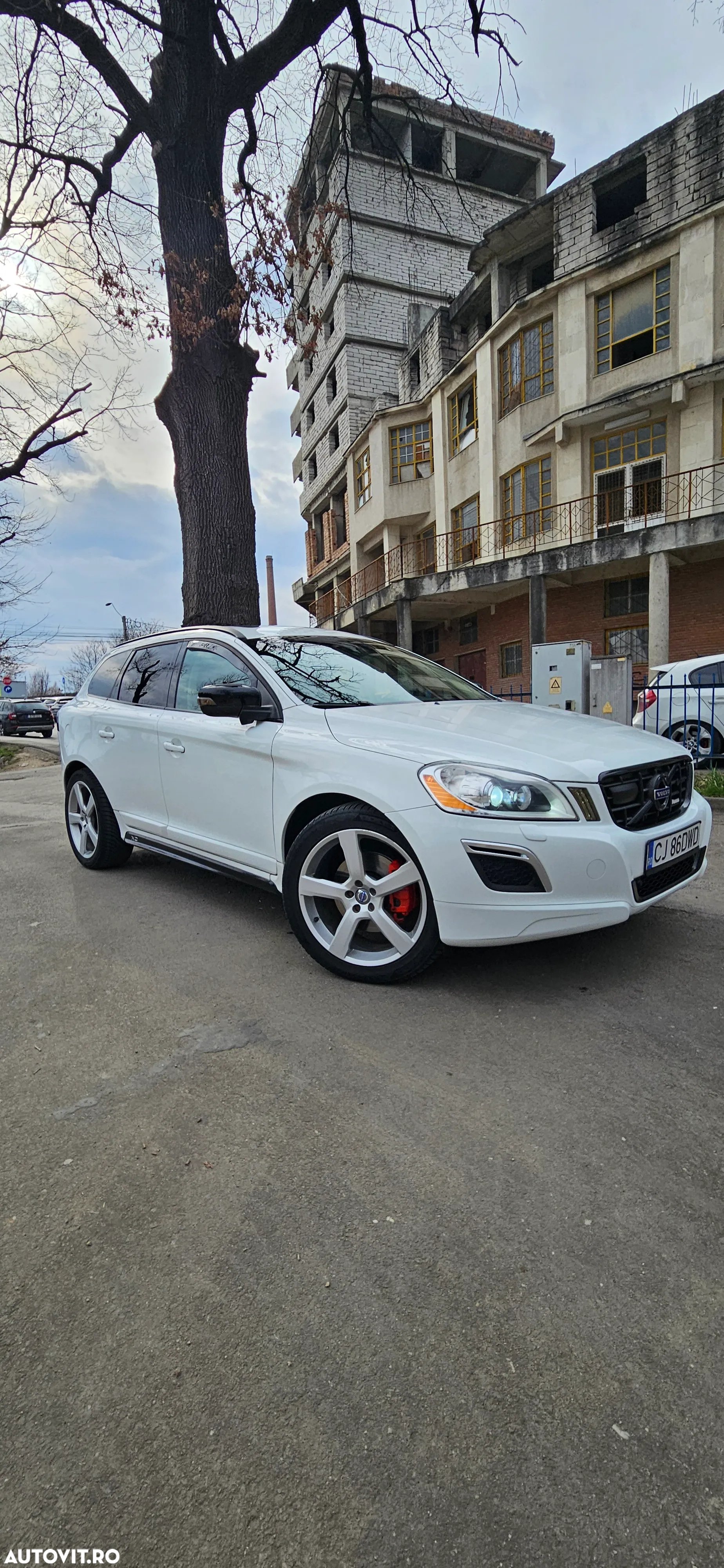 Volvo XC 60 D5 AWD Aut. RDesign - 10