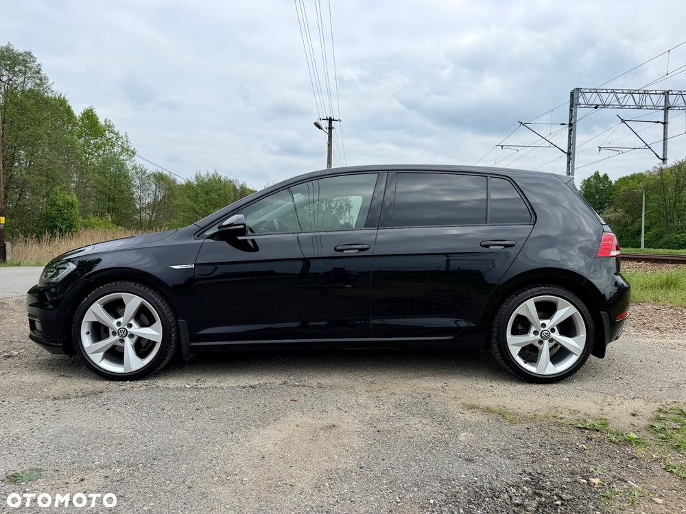 Volkswagen Golf - 5