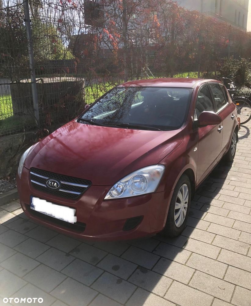 Kia Ceed 1.4 Comfort - 1