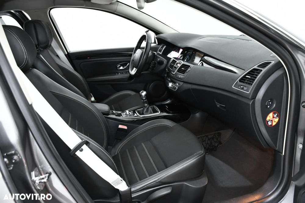 Renault Laguna ENERGY dCi 130 FAP Start & Stop Bose Edition - 12