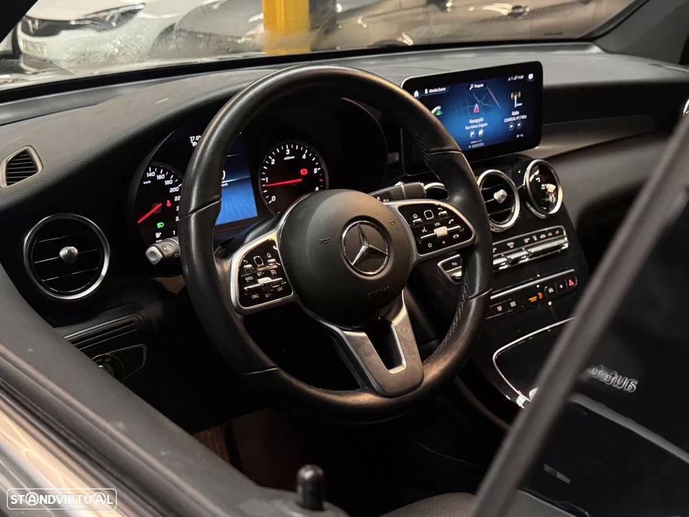 Mercedes-Benz GLC 300 - 11