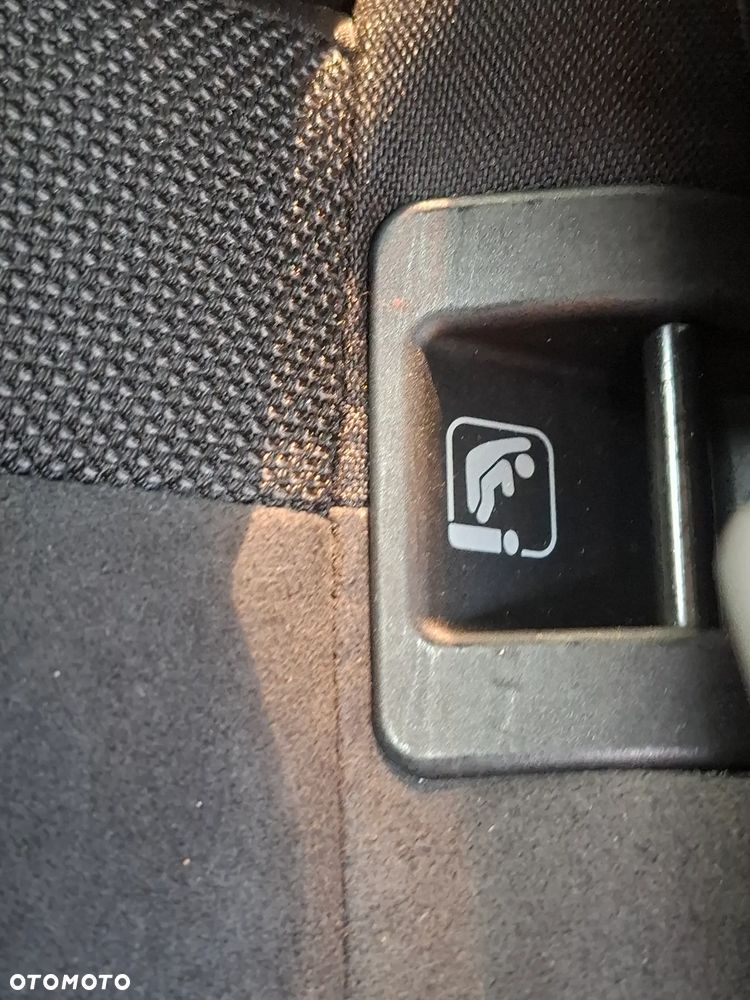 Volkswagen Tiguan - 24